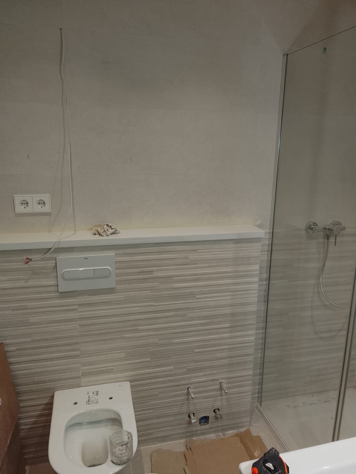Baño antes de la reforma en Carrer Comte Borrell 146, Barcelona