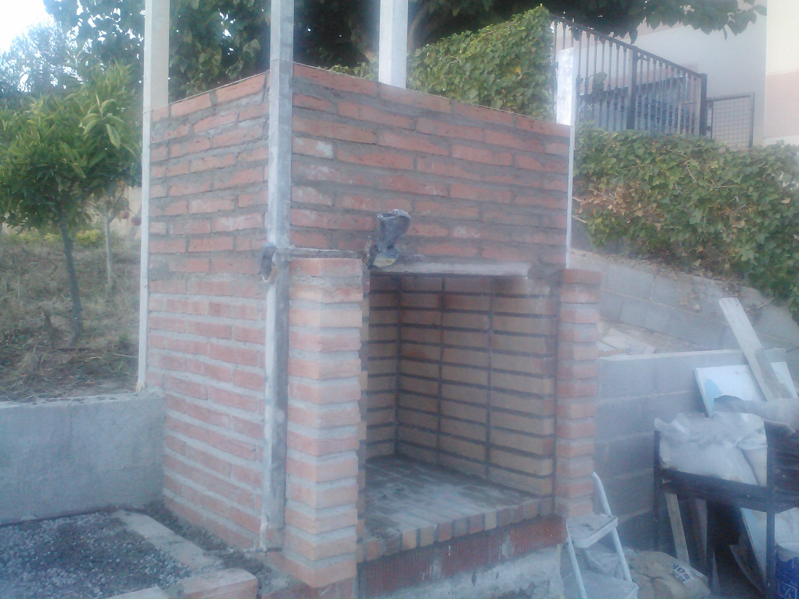 Proyecto de construcción de barbacoa
